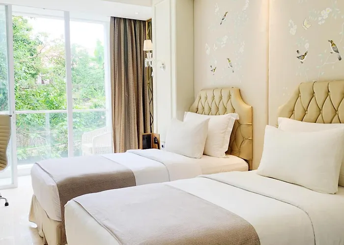 Art Deco Luxury Hotel & Residence