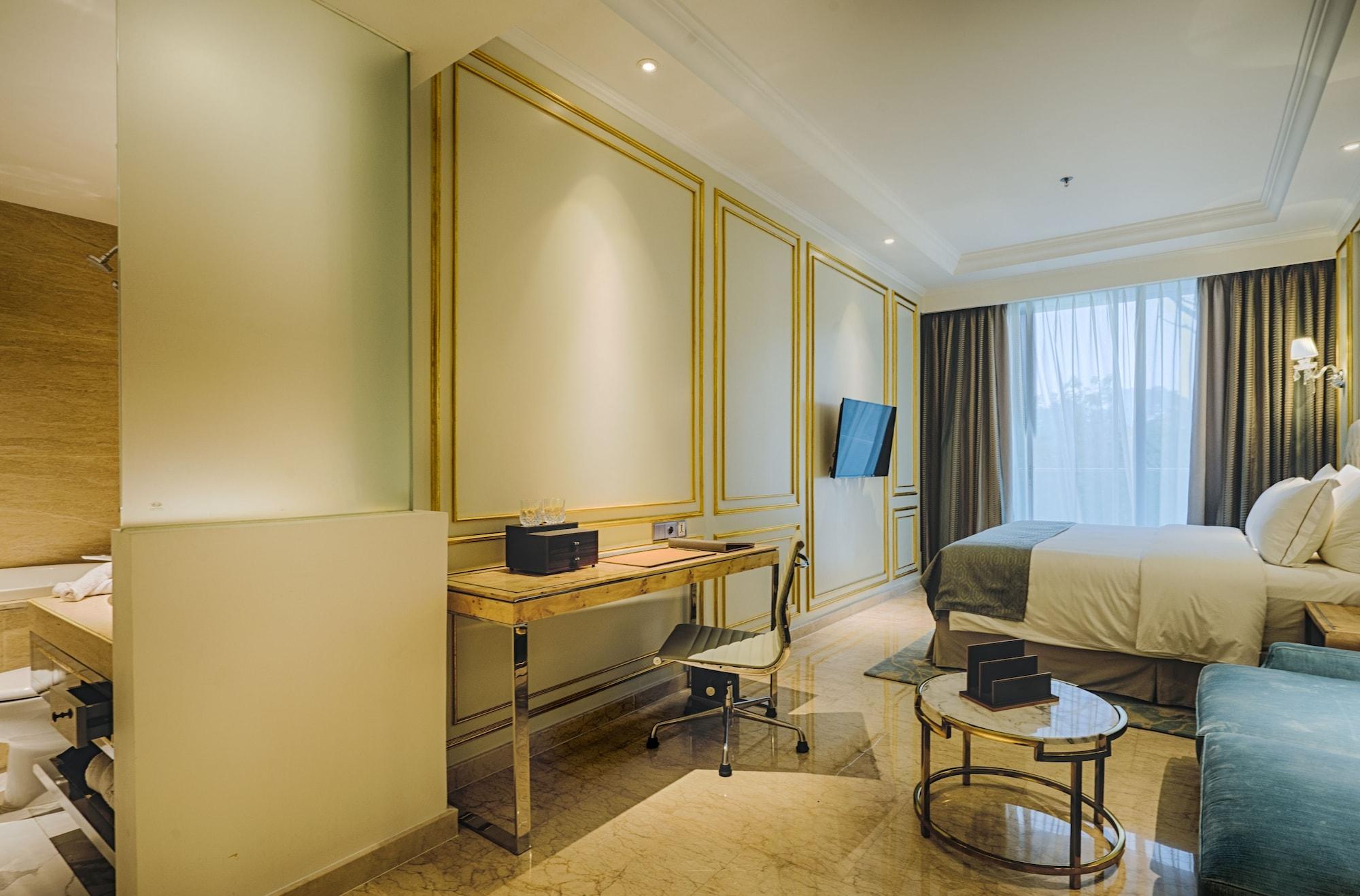 Art Deco Luxury & 4* Bandung